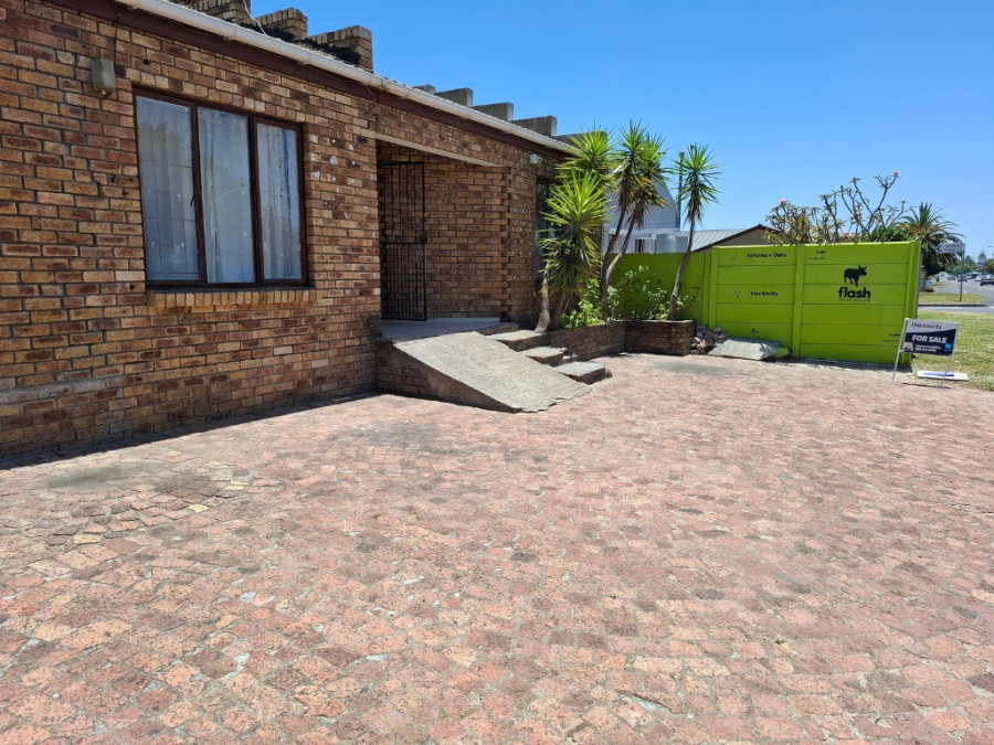 2 Bedroom Property for Sale in Windsor Park Western Cape